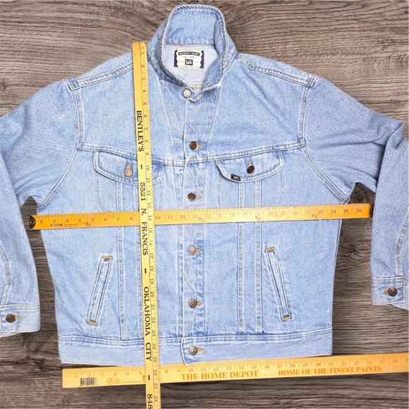 Vintage 90s Lee Jean Jacket Light Wash Denim Trucker- USA Made - Picture 7 of 10